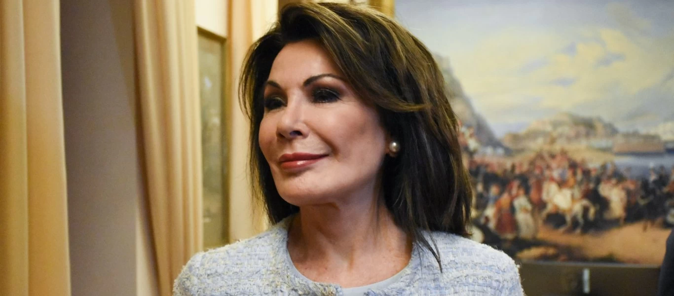 Γ.Αγγελοπούλου - 16 χρόνια μετά την «Αθήνα 2004»: «Το καράβι της Ελλάδας συνεχίζει την πορεία του» (φωτό)